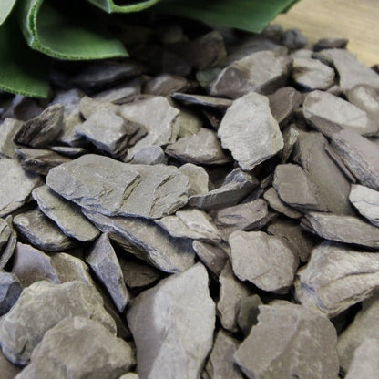 Welsh Blue Plum Crushed Slate Chippings 20mm
